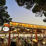 Molla Restorant Hotel Shëngjin