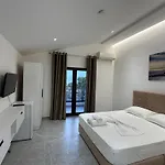 Molla Restorant Shëngjin