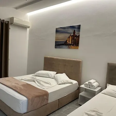 فندق Molla Restorant Shëngjin