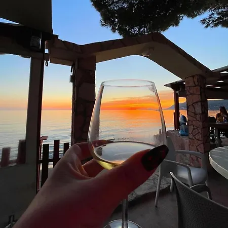 Molla Restorant Шенджин