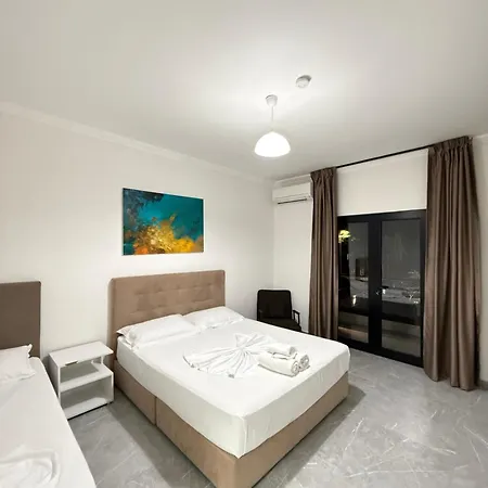 Отель Molla Restorant Шенджин