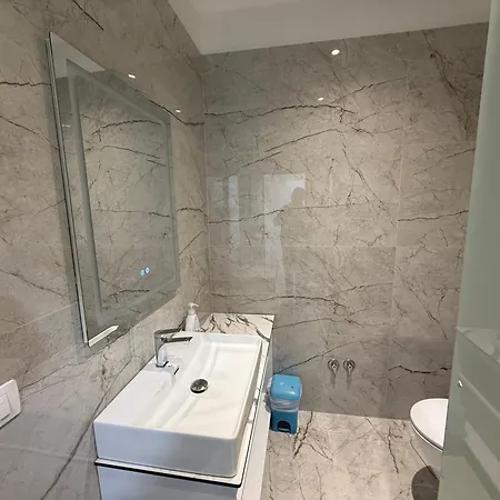 Molla Restorant Shëngjin