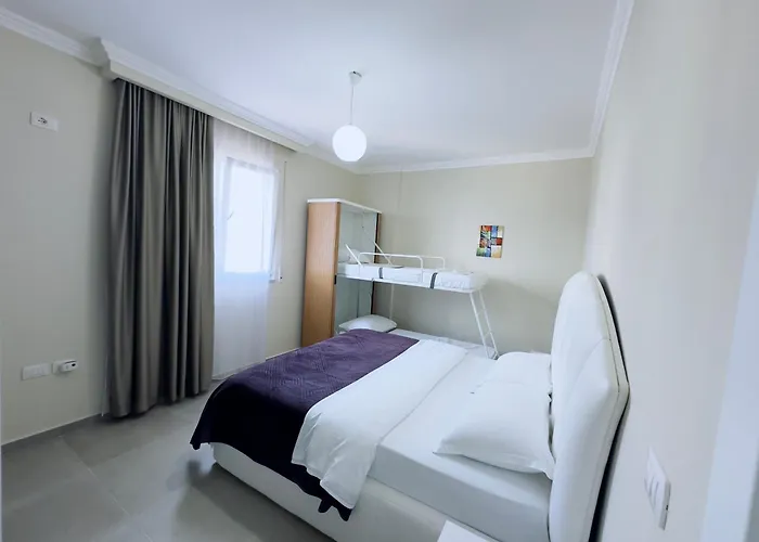 Molla Restorant Hotel Shëngjin