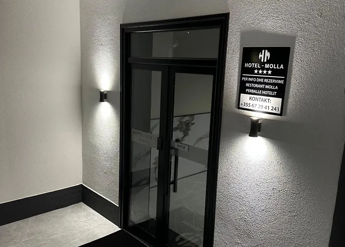 Molla Restorant * Shëngjin