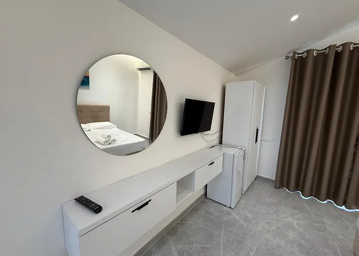 Molla Restorant Hotel Shëngjin